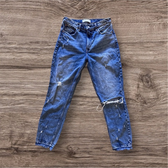 Abercrombie & Fitch The Mom High Rise Blue Jeans Distress Size 28/ 6L Pocket Zip - Picture 2 of 16